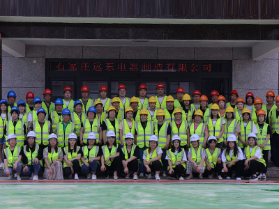 大面積的廠(chǎng)房倉(cāng)庫(kù)